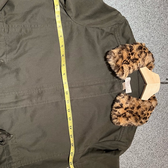 LOFT Jacket - Picture 4 of 4